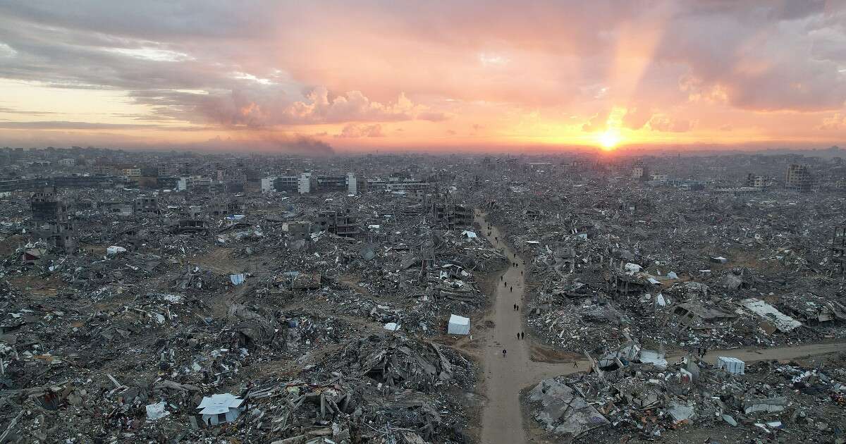 Gaza senz’acqua, l’allarme di Oxfam: “Situazione ancora disperata, altissimo rischio epidemie”. Distrutto impianto di desalinizzazione dell’ong