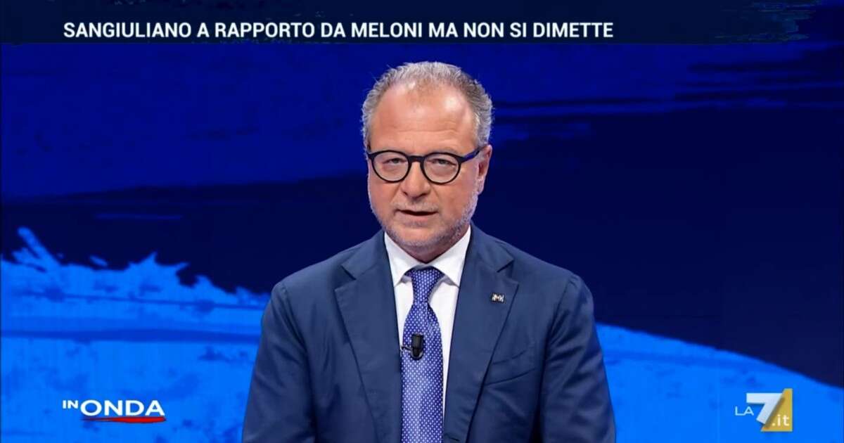 Caso Sangiuliano-Boccia, Mulè a La7: “Ho chiamato il ministro e mi ha detto di aver pagato di tasca sua voli, ecc. Si confronterà con l’Aula”