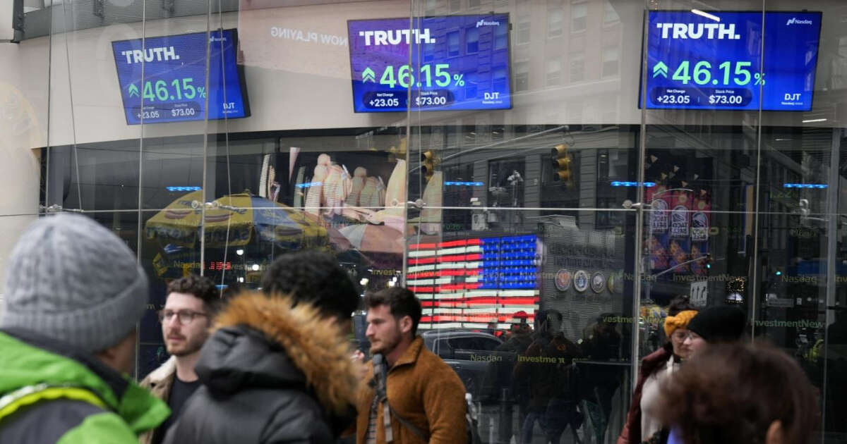 Trump media (Truth) in forte rialzo a Wall Street (+ 9%) dopo il lancio di servizi finanziari sulla piattaforma