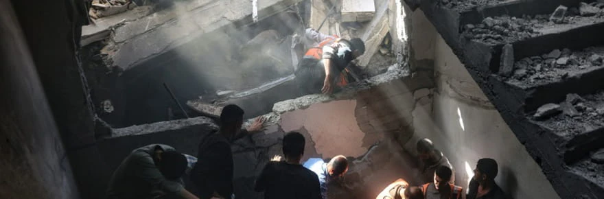 A Gaza, la Défense civile annonce dix morts dont sept enfants dans une frappe israélienne