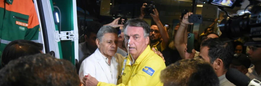 Brésil: Bolsonaro opéré à l'abdomen pour une occlusion intestinale