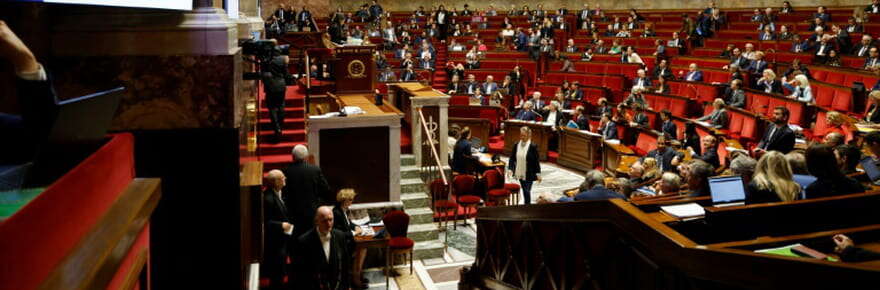 Surtaxe sur les hauts revenus, cotisations patronales: le gouvernement en difficulté à l'Assemblée