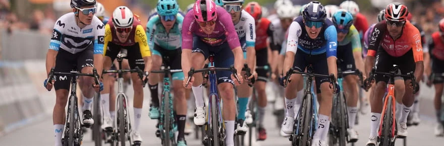 DIRECT. Giro 2025 : la surprise van Uden qui s'impose au sprint massif devant Pedersen, le classement