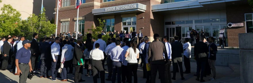 Latinos, ex-militaires, retraités... la police de l'immigration américaine recrute large