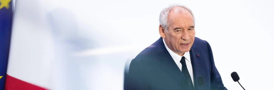Jours fériés supprimés : le gouvernement prêt à reculer, Bayrou ouvre la porte