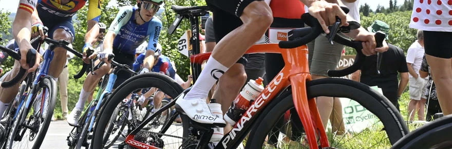 La jambe choquante d'Axel Laurance après deux semaines de Tour de France
