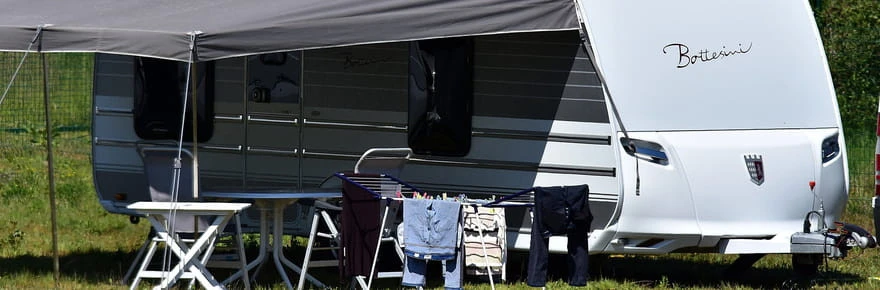 Seine-et-Marne. Des gens du voyage installés illégalement sur un terrain de rugby, une décision de justice les confortent