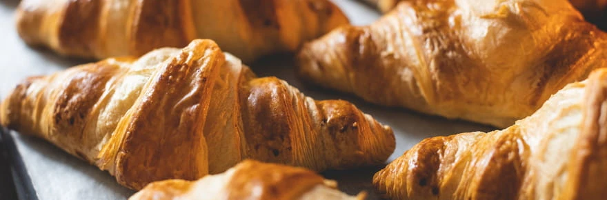 Ces croissants arrivent d'Ukraine, ils sont très différents des nôtres et défient nos boulangeries