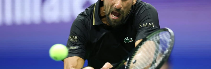 US Open: Djokovic au deuxième tour en grimaçant, Medvedev chute déjà