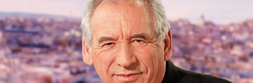 Bayrou poursuit sa campagne au Medef, mais le RN et la gauche considèrent 