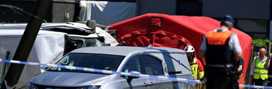 Un car scolaire percuté par un train en Belgique, quatre morts dont deux enfants
