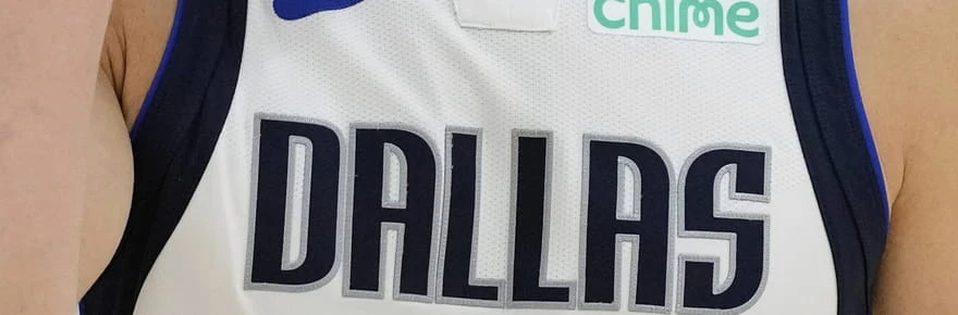 Il était un joueur des Dallas Mavericks en NBA, il est désormais le plus grand joueur de l'histoire du football