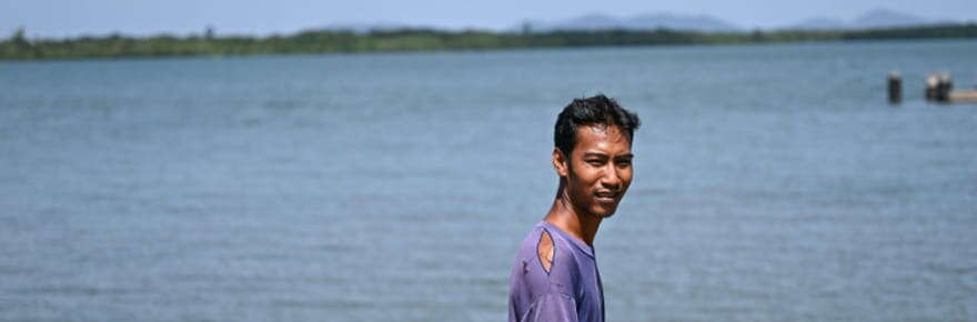 Thaïlande: les survivants du tsunami et la mer