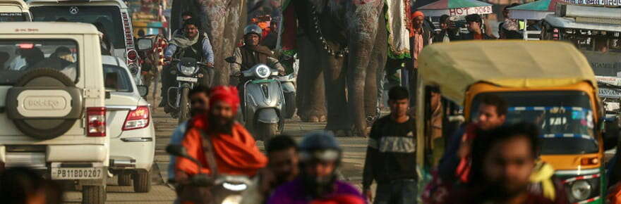 En Inde, premiers bains anticipés au pèlerinage hindou géant de Kumbh Mela