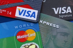 Mastercard doit rembourser des millions de personnes, même celles qui ont une carte Visa