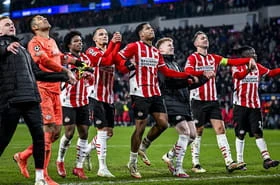 Attaquant vedette de son club, son silence inquiète les fans