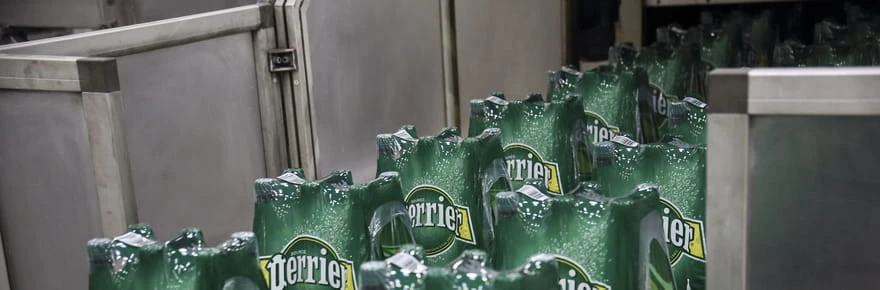 L'eau Perrier à nouveau contaminée : quels risques pour les consommateurs ?