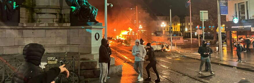 Les émeutes de Dublin révèlent la montée du sentiment anti-migrants en Irlande