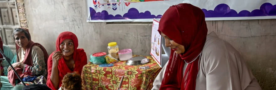 Moins d'huile et plus de protéines, la recette pour sauver les enfants du sud du Pakistan
