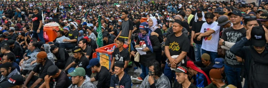 Des milliers de Malaisiens manifestent contre la vie chère et le manque de réformes
