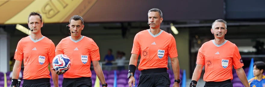 Un arbitre officiellement suspendu après une décision polémique