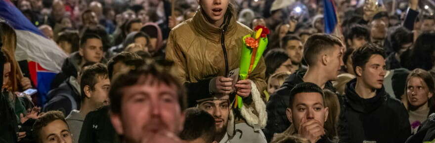 La Serbie manifeste et commémore les trois mois de l'accident de Novi Sad