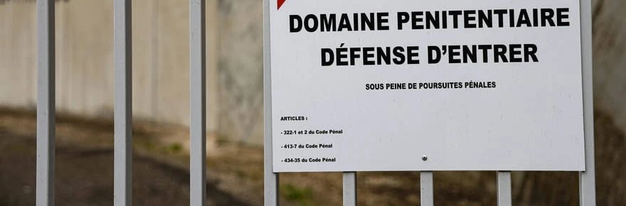 DDPF : mais qui est derrière cette inscription qui accompagne les attaques de prisons ?