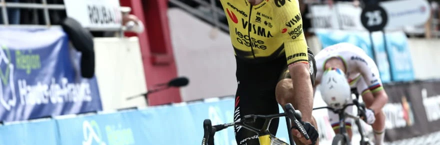 Paris-Roubaix: Wout Van Aert, la consécration de l'éternel maudit