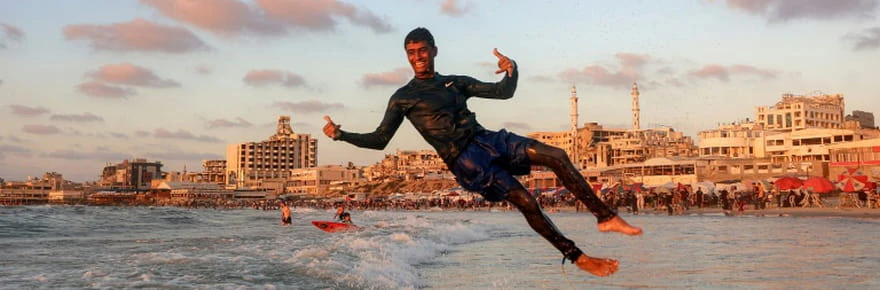 A Gaza, le surf comme exutoire