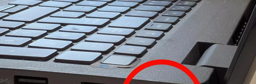 Ce petit trou présent sur la plupart de nos ordinateurs est un port dont personne ne connait l'utilité
