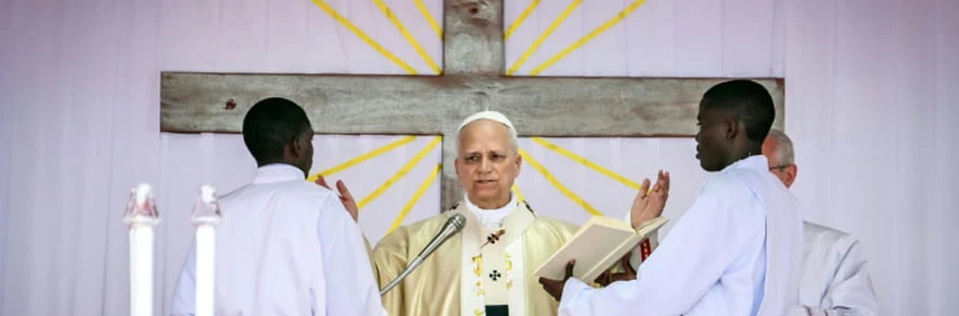 Dans l'est de l'Angola, le pape dénonce l'