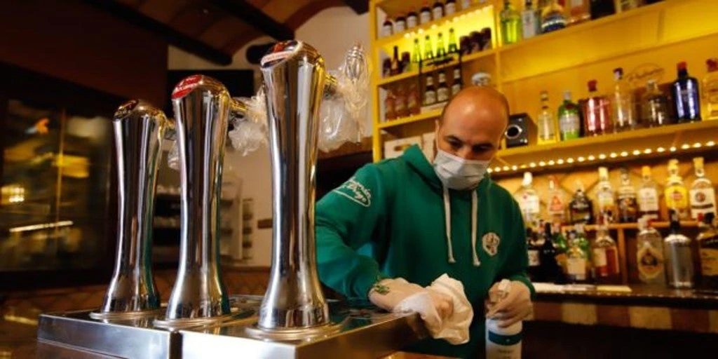 Los españoles consideran que la hostelería no es responsable de los rebrotes