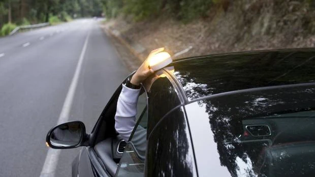 La luz de emergencia que reduce drásticamente el riesgo de sufrir un atropello