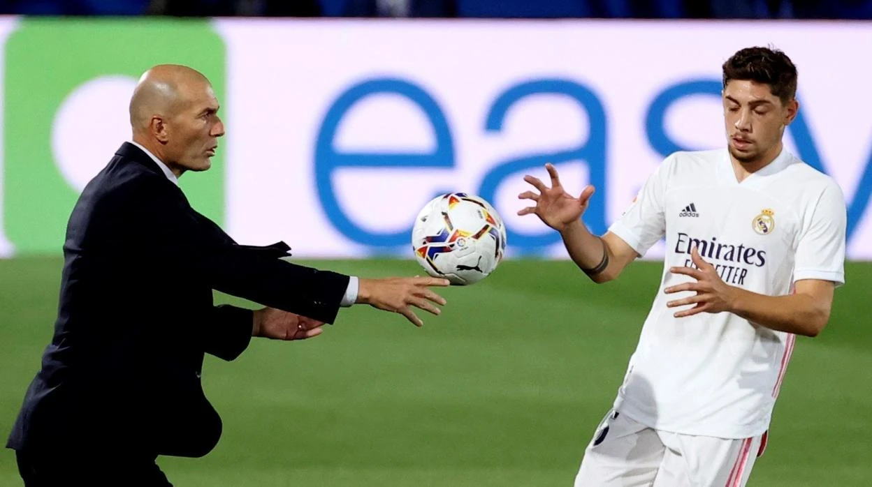 Más problemas para Zidane: Valverde, baja para un mes