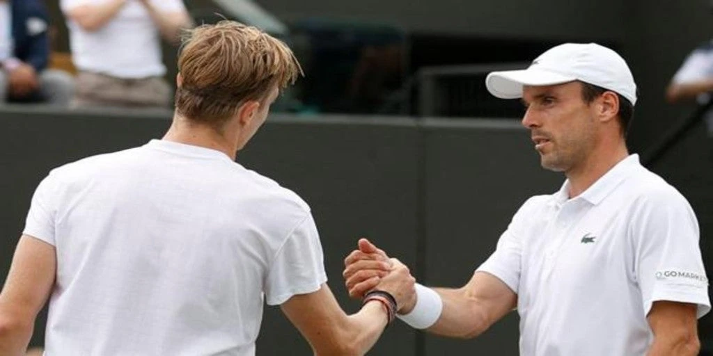 Wimbledon se queda sin españoles