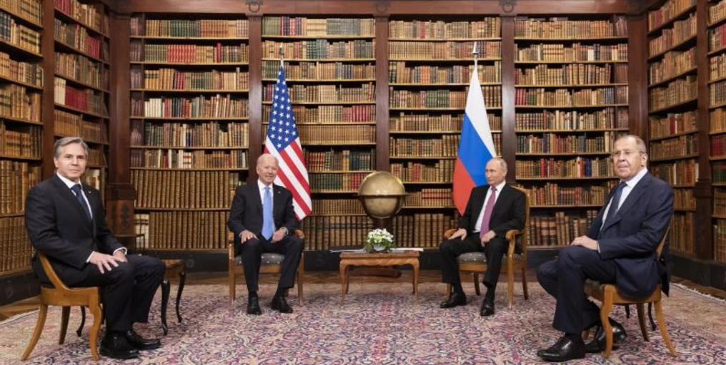 Biden y Putin rebajan la tensión, pero mantienen sus diferencias de fondo