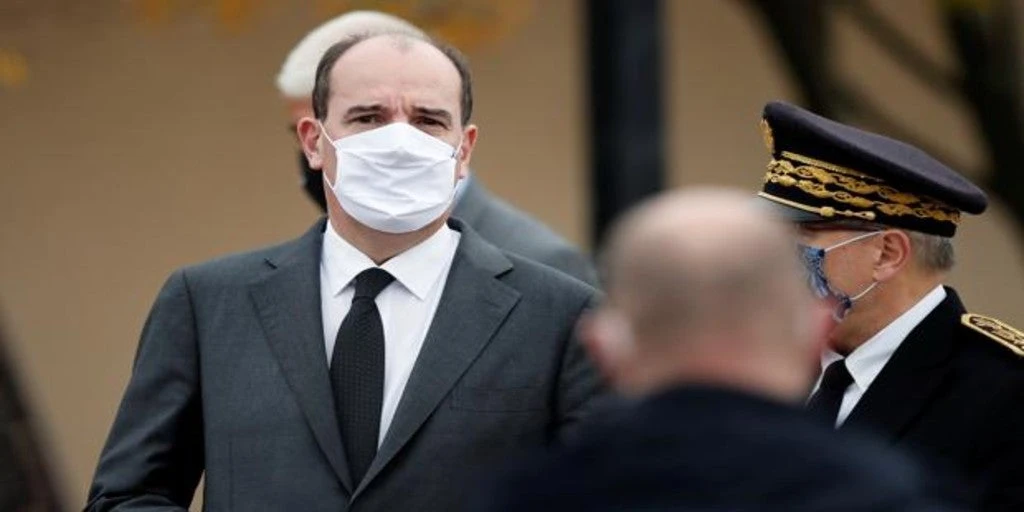 París reforzará el confinamiento  con un toque de queda desde las 21.00 horas