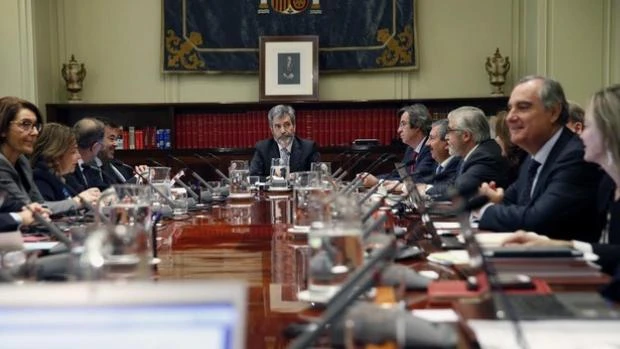 Lesmes convoca para el día 28 el Pleno para analizar la reforma exprés del Gobierno 