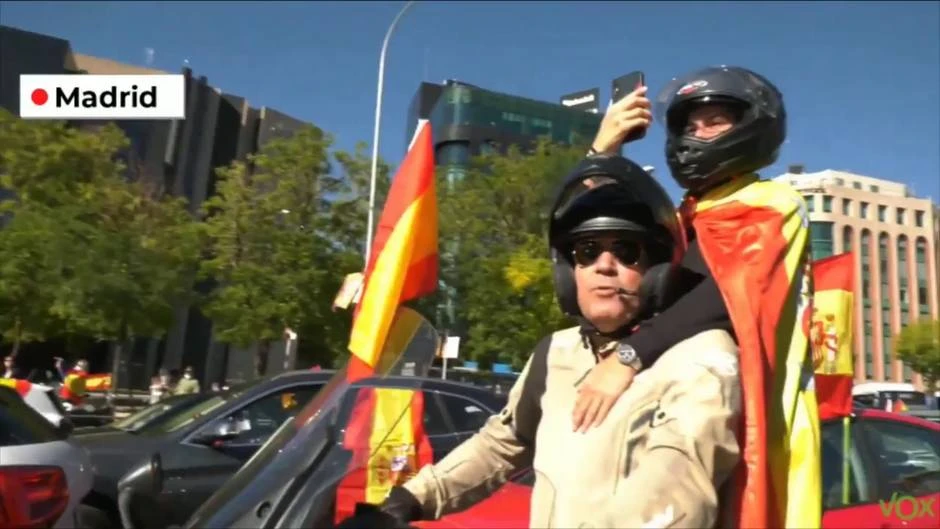 Movilización en Madrid convocada por Vox para pedir la dimisión del Gobierno