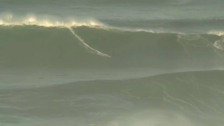 Comienza el Nazaré Tow Surfing Challenge de donde saldrán los mejores surfistas del mundo