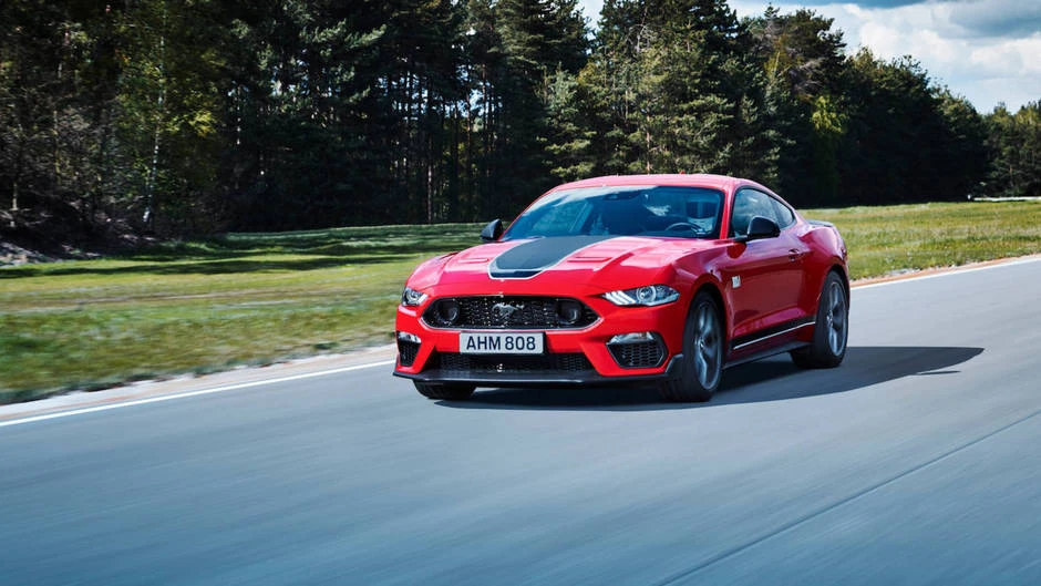 El Mustang Mach 1, enfocado a los circuitos, introduce mejoras en el motor y la aerodinámica
