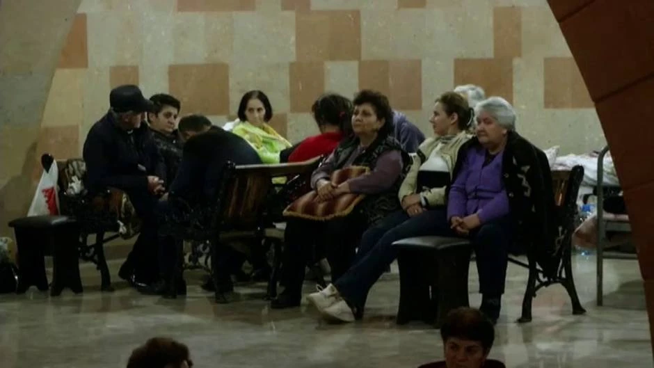 Una iglesia armenia se convierte en refugio de guerra