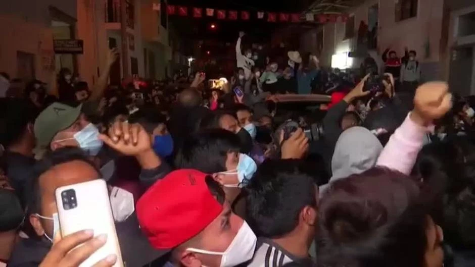 Keiko Fujimori aventaja a su rival en los primeros resultados de las elecciones presidenciales en Perú