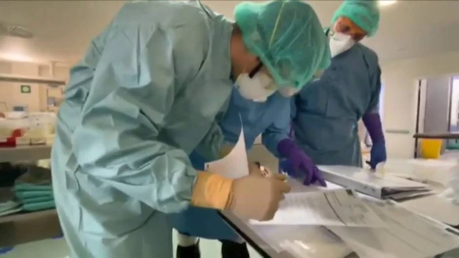 Médicos de UCI en Madrid aseguran que la ocupación supera los datos oficiales