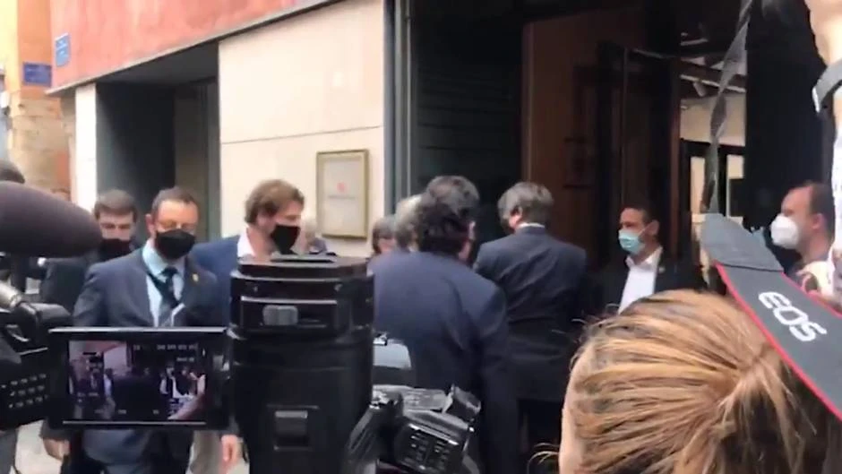 Torra, Puigdemont y Mas llegan a la Casa de la Generalitat en Perpignan (Francia)