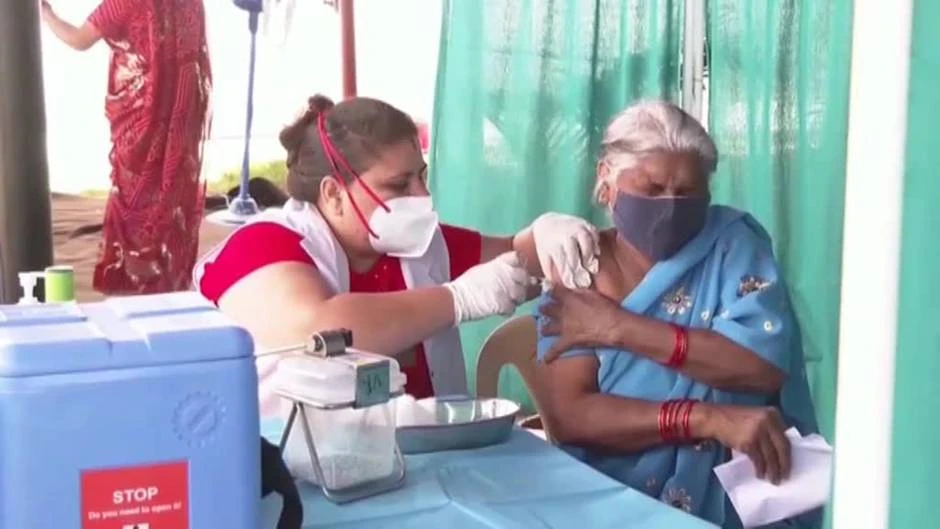 El gobierno indio comunica la cifra más baja de contagios desde abril.