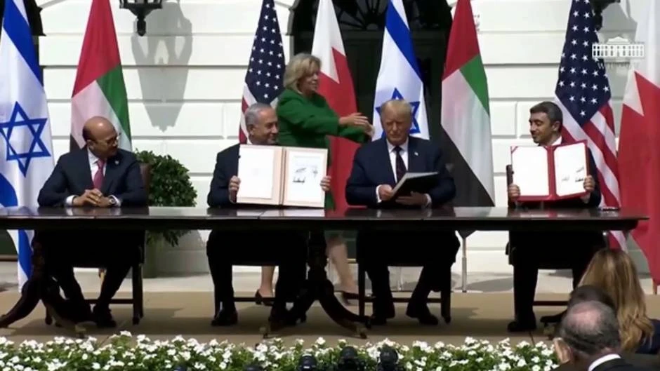 EAU y Bahréin normalizan relaciones con Israel con sendos acuerdos de paz