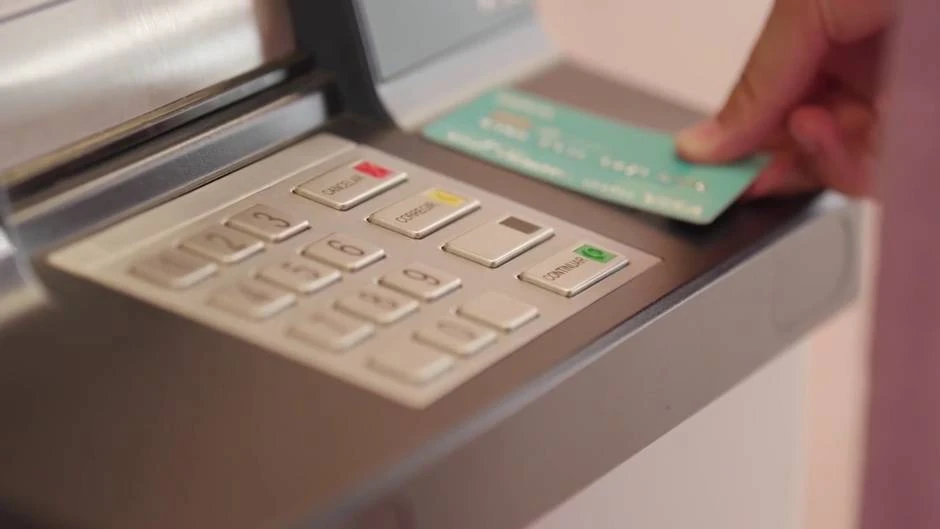 BBVA confirma conversaciones con Banco Sabadell para una eventual fusión