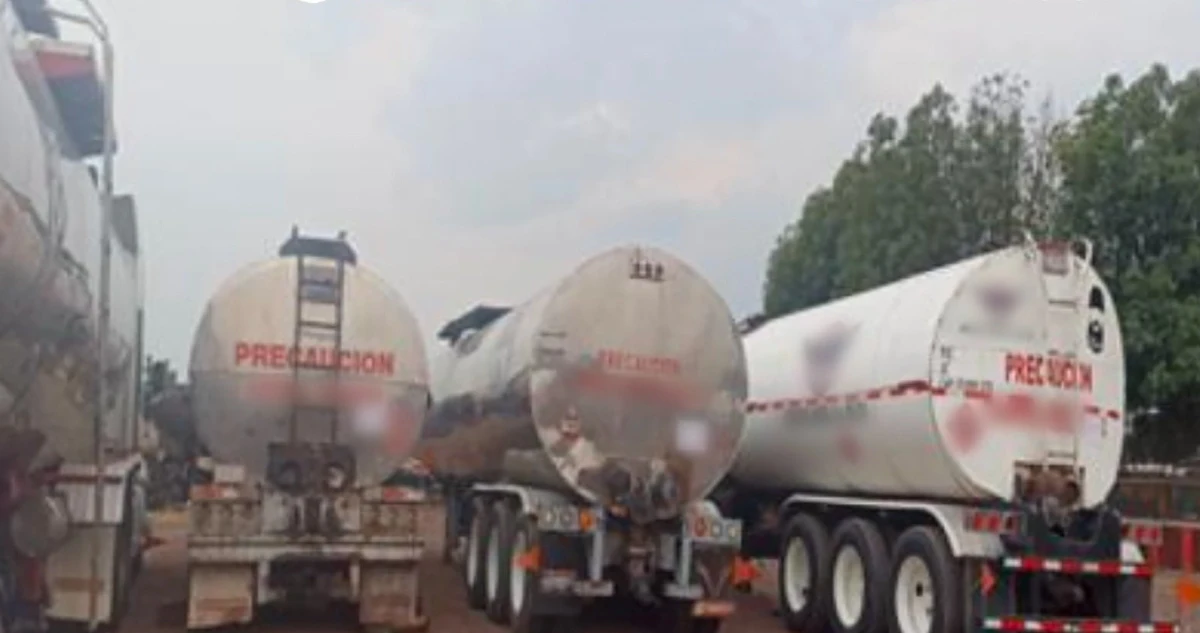 Autoridades detienen a 9 personas en Salamanca, Guanajuato por robo de hidrocarburo