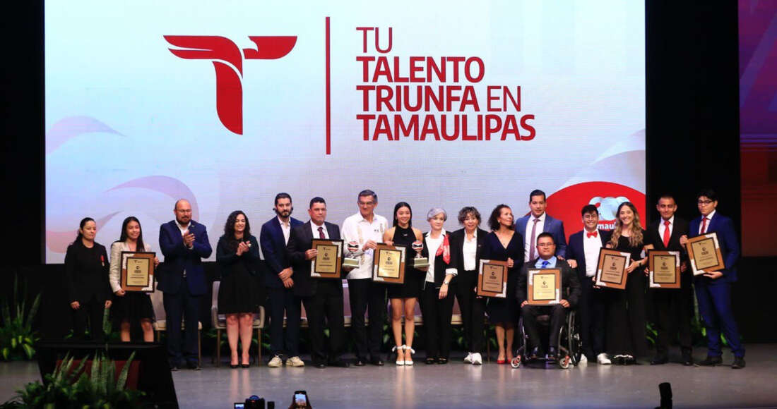 El Gobernador de Tamaulipas otorga reconocimientos a jóvenes y deportistas destacados